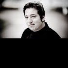 Portrait des Pianisten und Komponisten Fazil Say