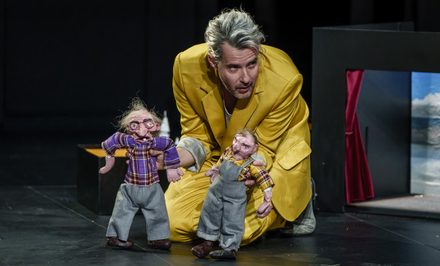 Teaser Panorama, Theater Basel, Szene aus "Das Rheingold": 