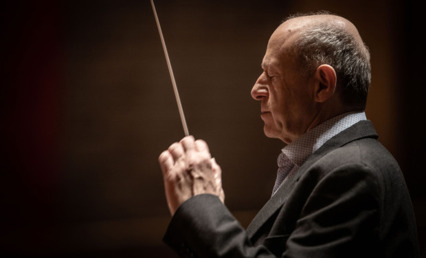 Der Dirigent Iván Fischer