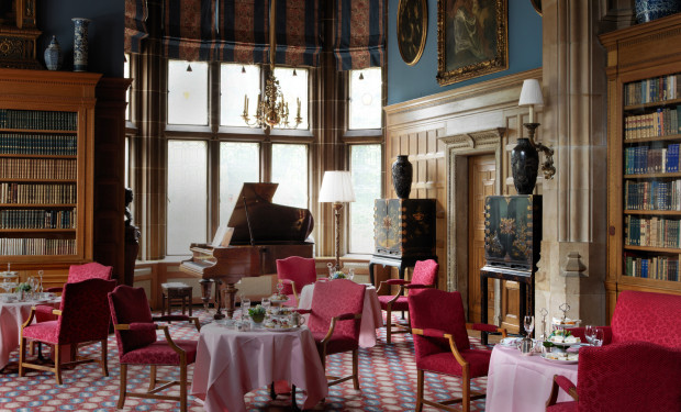 Die Bibliothek im Schlosshotel Kronberg 