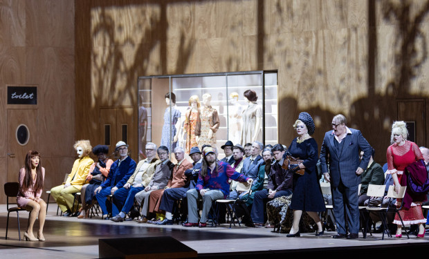 Szene aus "Káťa Kabanová" an der Bayerischen Staatsoper