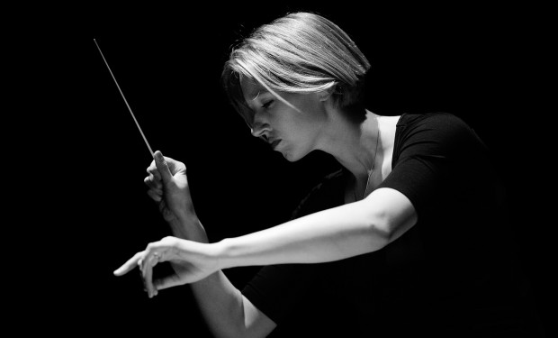 Portrait der Dirigentin Joana Mallwitz