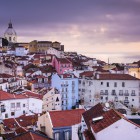Blick über das Viertel Alfama in Lissabon 