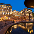 Frankfurt Blick auf Fassade und Eingangsbereich