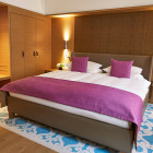 Hotel Kempinski Vier Jahreszeiten München Deluxe Zimmer