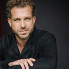 Portrait des Lyrischen Tenors Julian Prégardien