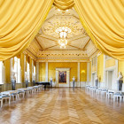 01: Blick in das Foyer des Staatstheaters Meiningen    