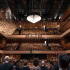Blick in den Saal mit Publikum im Festspielhaus Baden-Baden    