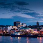 Hafenansicht von Wexford im Abendlicht   
