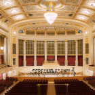 Blick auf Zuschauerraum und Bühne im Konzerthaus Wien