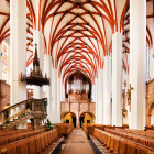 Innenraum der Thomaskirche in Leipzig   