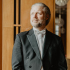 Portrait des Dirigenten Christoph Gedschold 