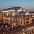Die Wiener Staatsoper am Abend 