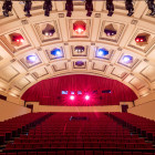Blick auf den Zuschauerraum der Musikalischen Komödie in Leipzig