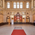 Blick in die Schalterhalle im Festspielhaus Baden-Baden   