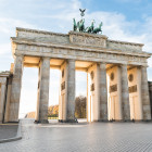 Blick auf das Brandenburger Tor in Berlin    