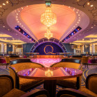 16 QM2, Queen Mary 2: 