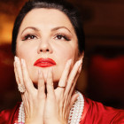 Portrait der Sopranistin Anna Netrebko