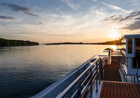 Abendstimmung auf dem Sonnendeck der Amadeus Nova
