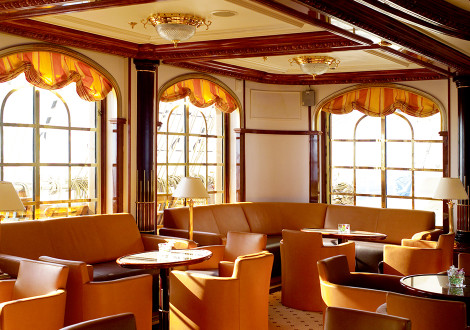 Loungebereich der SeaCloud II