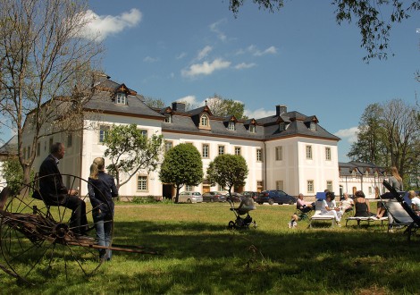 Palais Pakoszów Park