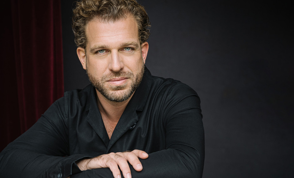 Portrait des Lyrischen Tenors Julian Prégardien