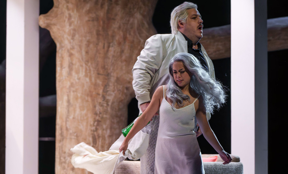 02 Basel, Theater Basel, Szene aus "Die Götterdämmerung": 