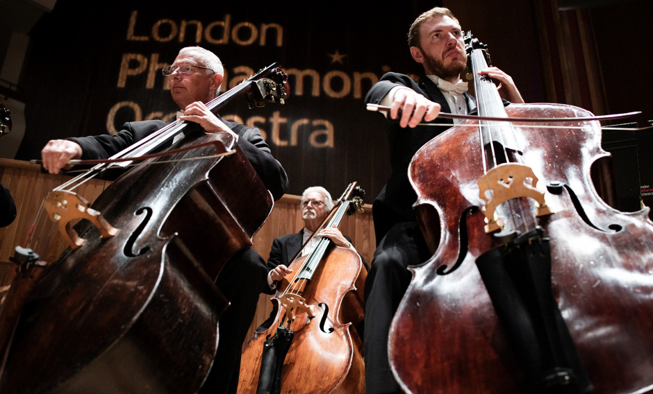 Frankfurt Mitglieder des London Philharmonic Orchestra beim Konzert