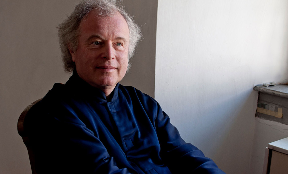 Sir András Schiff Portrait des Pianisten und Dirigenten Sir András Schiff
