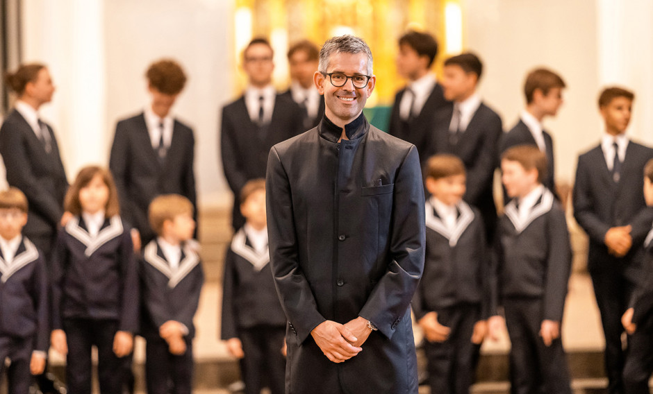 Andreas Reize Der Dirigent Andreas Reize mit Thomanerchor