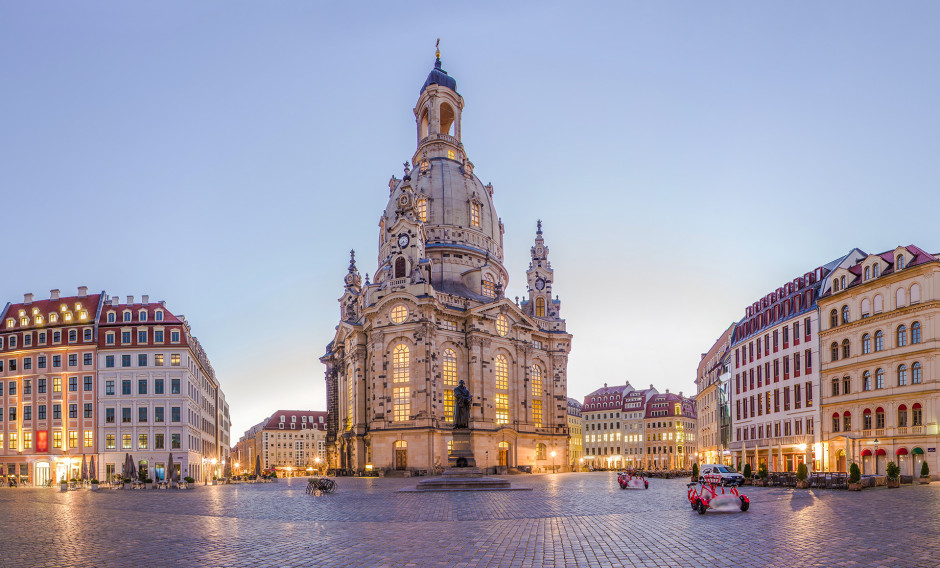 Dresden Neumarkt mit Frauenkirche in Dresden