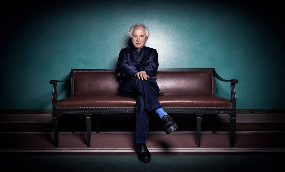 Portrait des Dirigenten Sir András Schiff