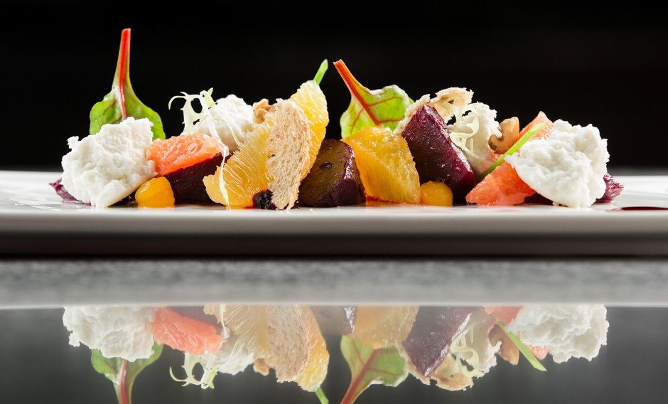 Gourmet-Kreuzfahrt Amadeus Nova Amadeus Nova Gourmet Beet, Root Salad with Orange and Goat Cheese