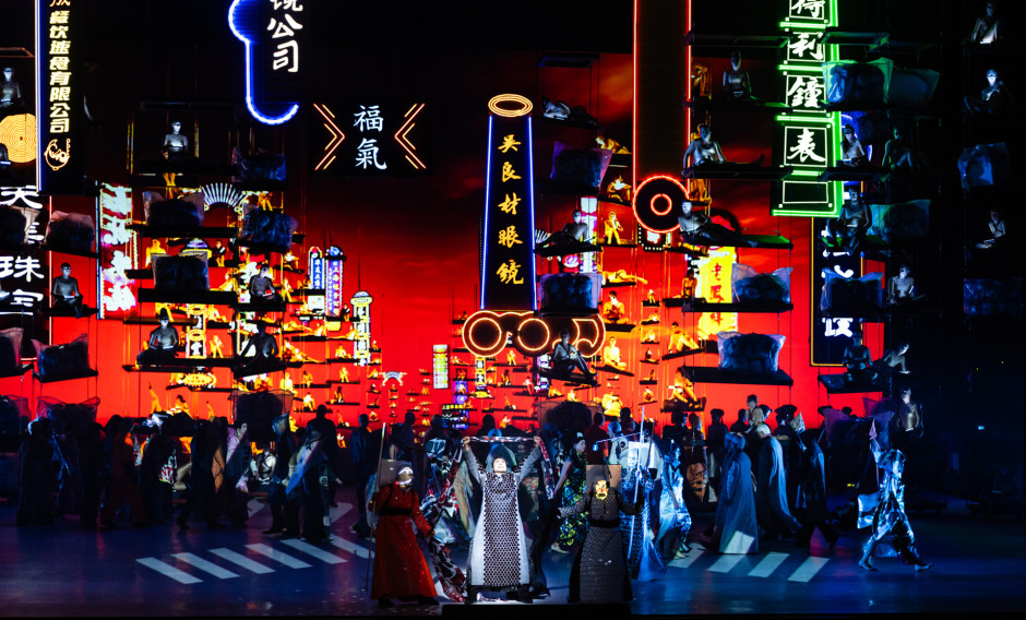 Szene aus "Turandot" an der Bayerischen Staatsoper