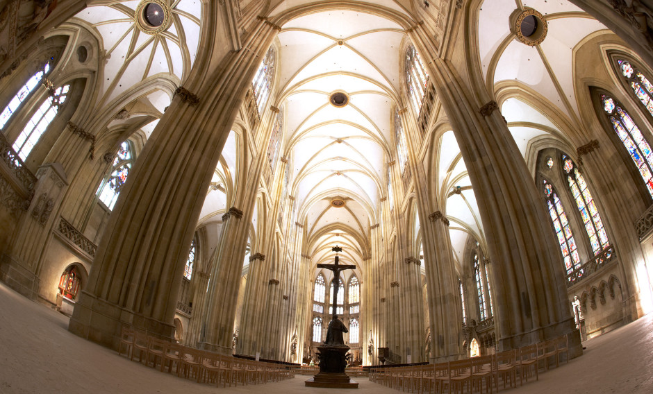 Innenaufnahme des Doms in Regensburg