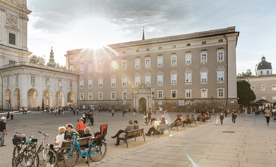Salzburg Blick auf den Residenzplatz in Salzburg