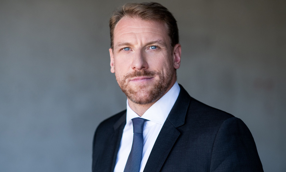 Portrait des Basssängers Günther Groissböck