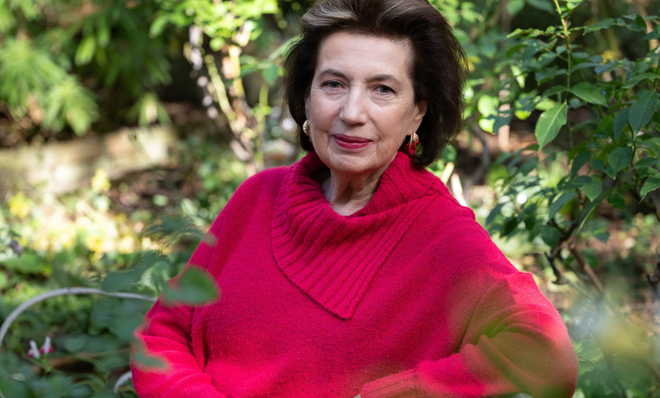 Portrait der Pianistin Imogen Cooper