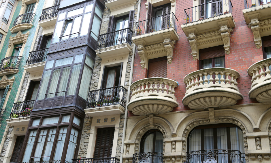Bilbao Altstadt Häuserfassaden in der Altstadt von Bilbao