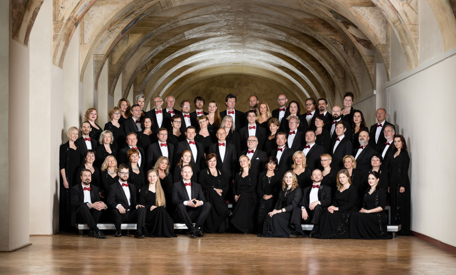 05: Gruppenbild des Prager Philharmonischen Chors     
