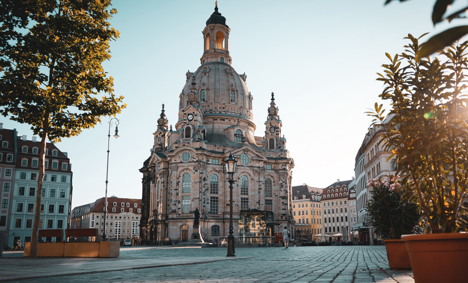 Der Neumarkt in Dresden mit Blick auf die Frauenkirche
