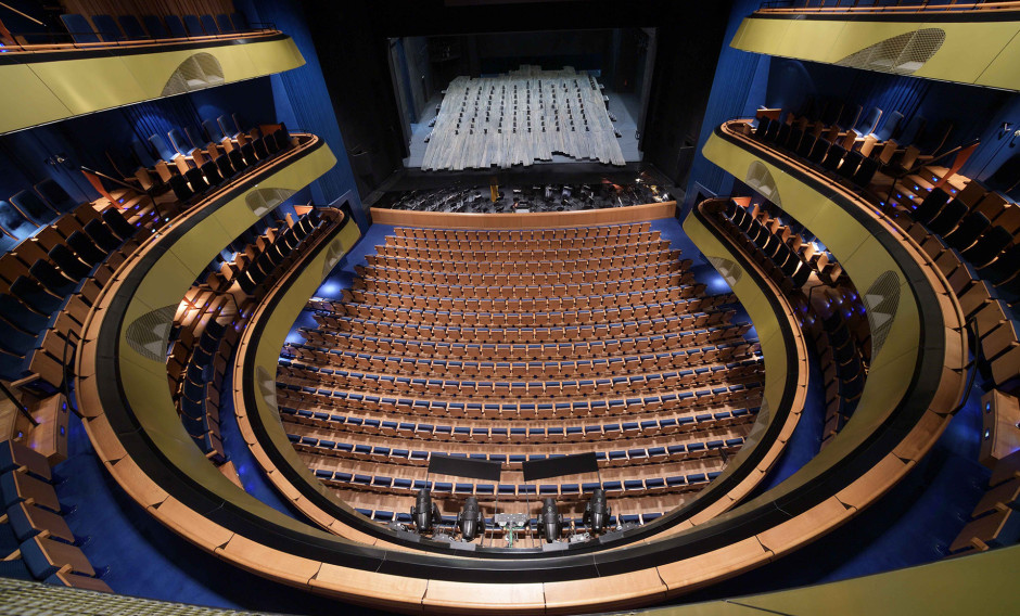 Blick in den Zuschauerraum der Oper Frankfurt