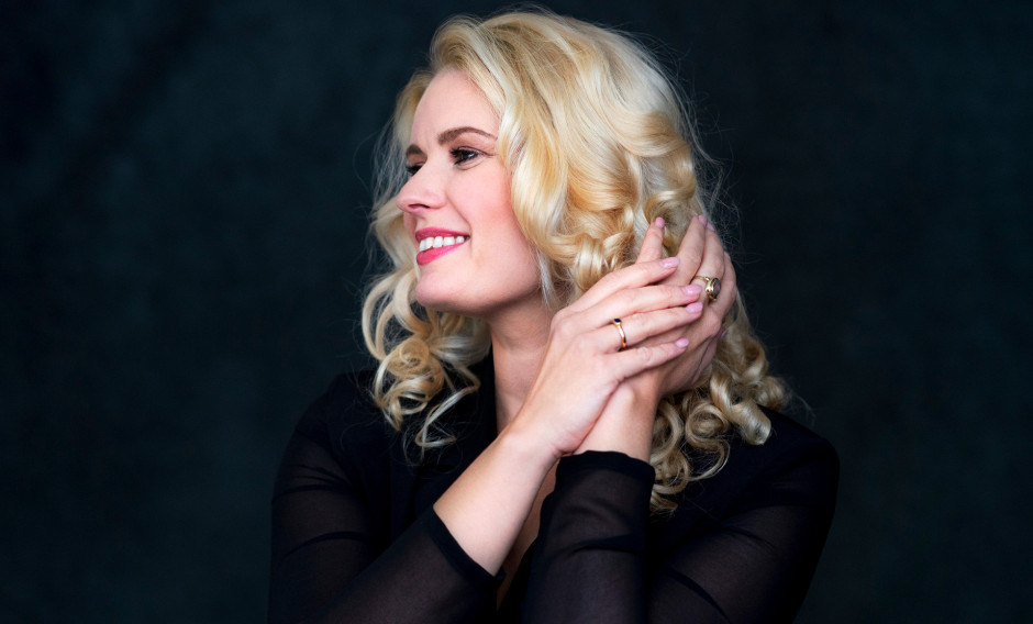 Portrait der Sopranistin Sarah Traubel    