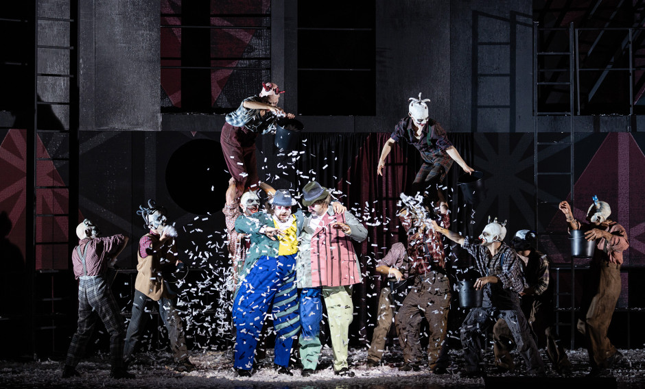 Die Nacht vor Weihnachten Szene aus "Die Nacht vor Weihnachten" an der Bayerischen Staatsoper