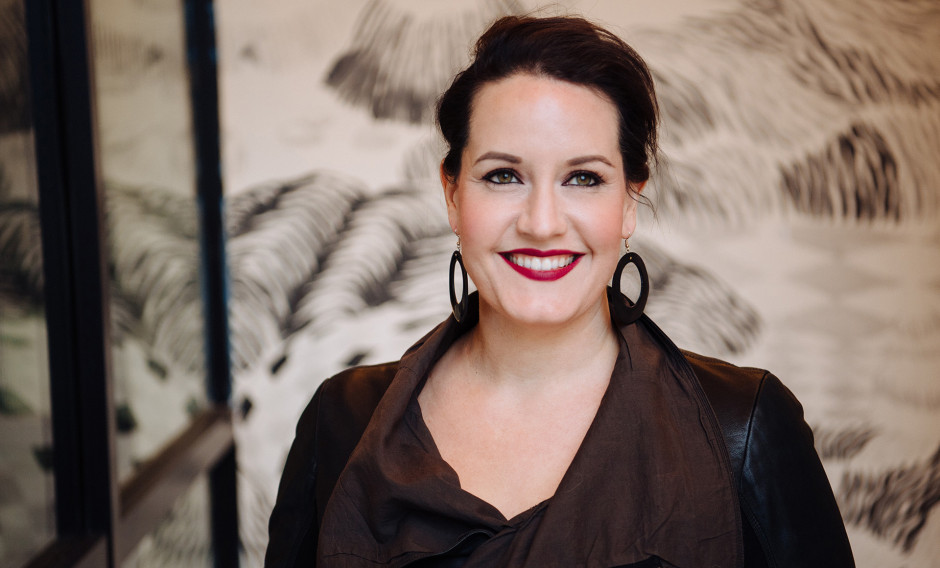 Portrait der Sopranistin Elza van den Heever