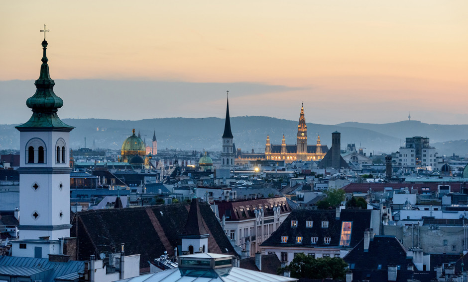 Blick über das abendliche Wien