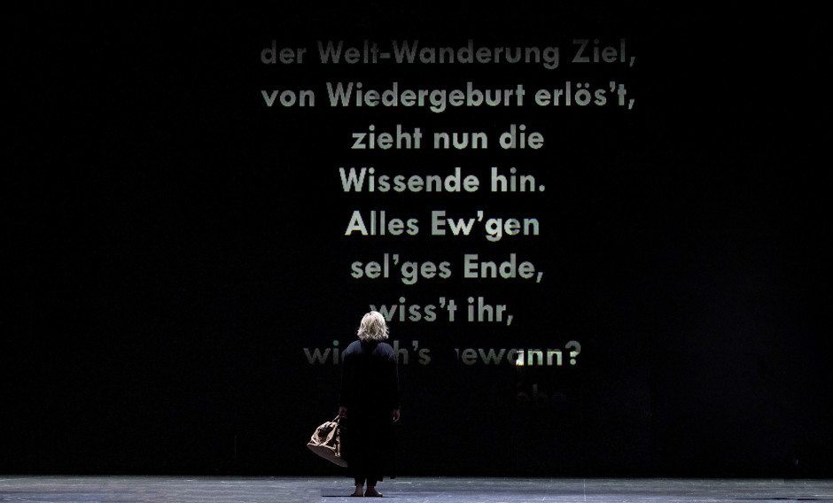 Anja Kampe Staatsoper Unter den Linden, Szene aus "Die Götterdämmerung" mit Anja Kampe