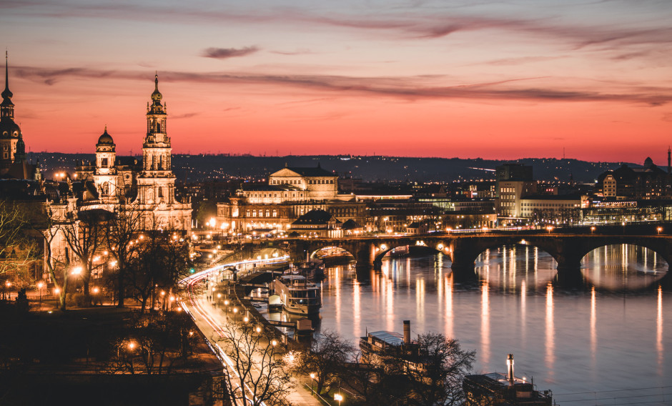 Nachtaufnahme von Dresden