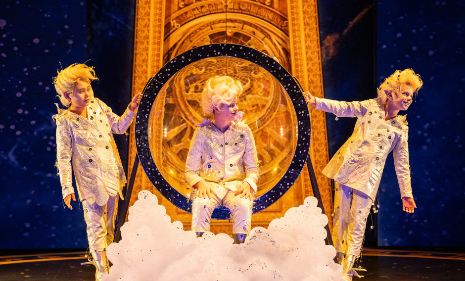 Die Zauberflöte Szene aus "Die Zauberflöte" an der Oper Köln