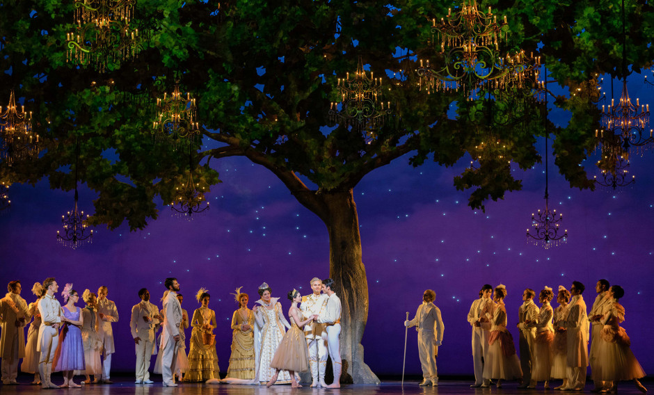 06 München, Bayerische Staatsoper, Szene aus "Cinderella": 